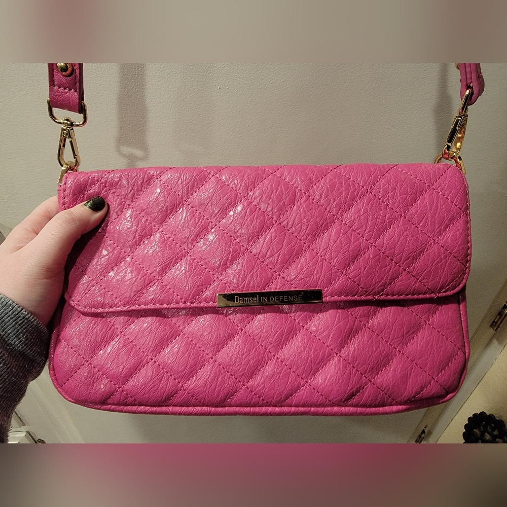 Daphne Damsel in Defense Concealed Collection Kari's Clutch